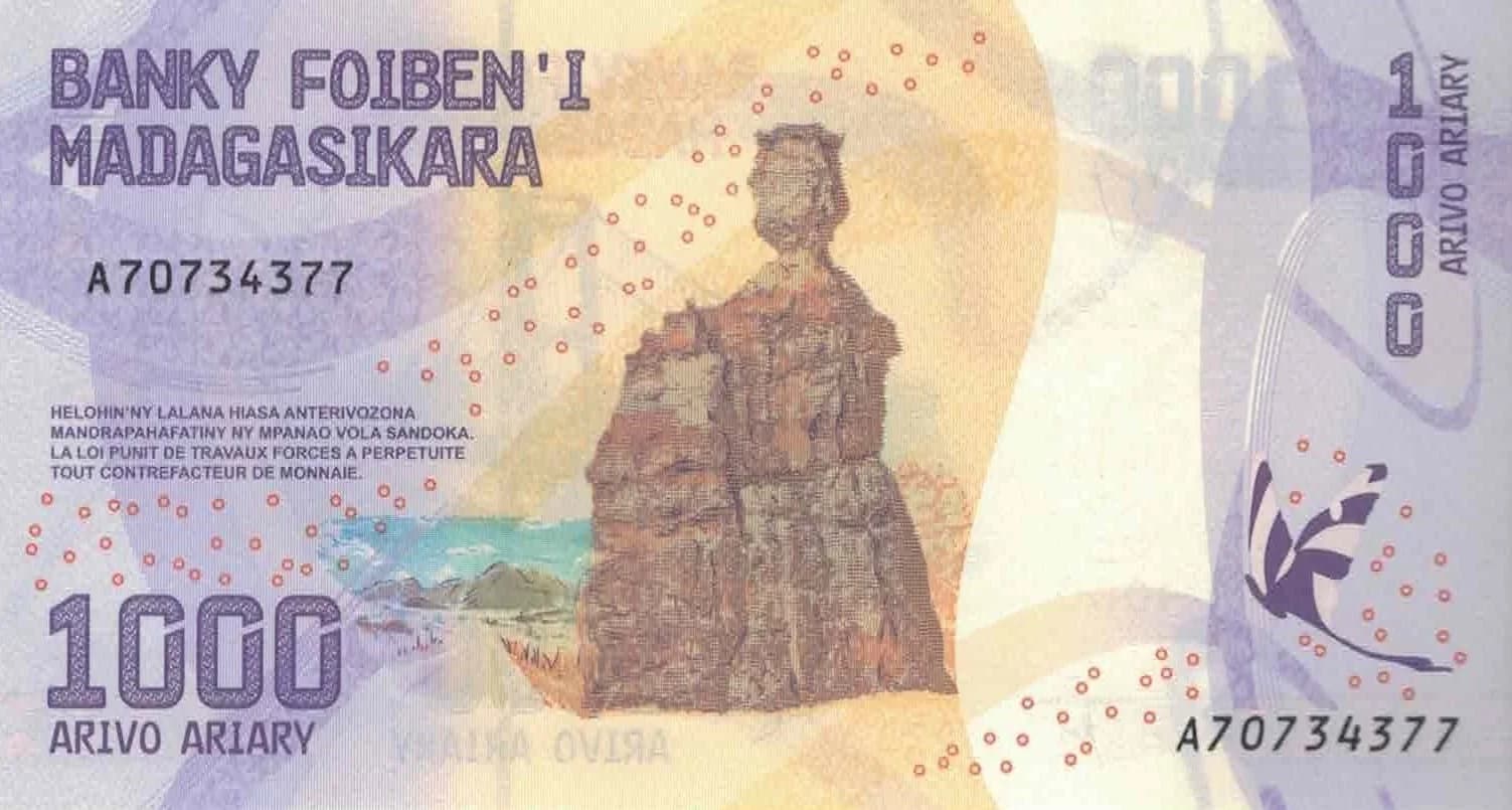 Madagascar 44 Pick 100a at jpg